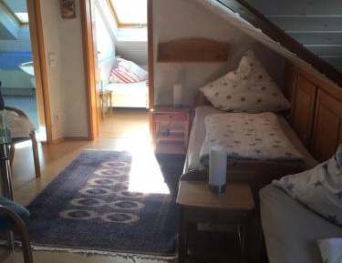 Basic Triple Room with Shared Bathroom