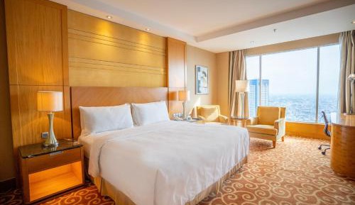 Guest room, 1 King, Panoramic City view