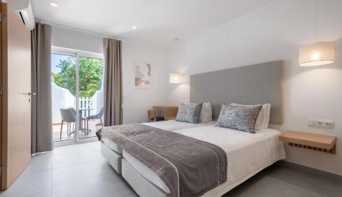 One-Bedroom Townhouse with Garden View