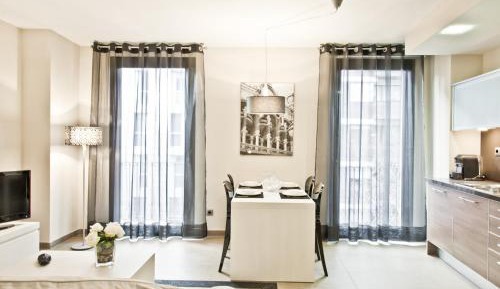 One-Bedroom Apartment (3-4 Adults)
