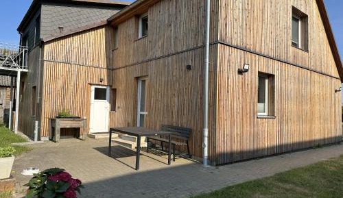 Superior One-Bedroom Apartment