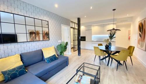 Apartment with City View