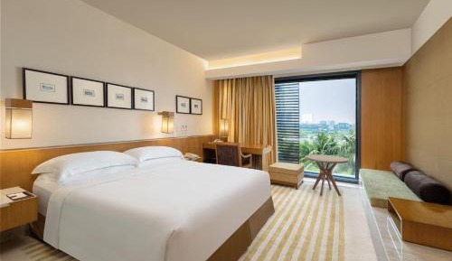 Executive club, Guest room, 1 Queen