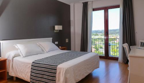 Double Room with Terrace and Sea View  