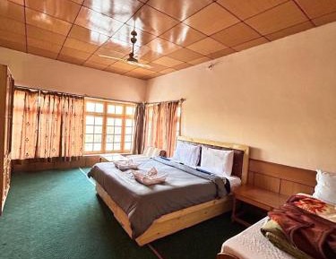 Comfort Triple Room