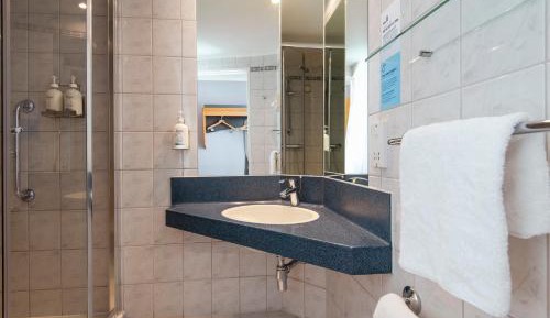 Standard Room with Free Hot Breakfast