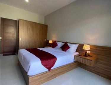 Standard King Room