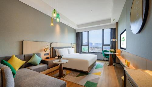 Standard King Room - High Floor
