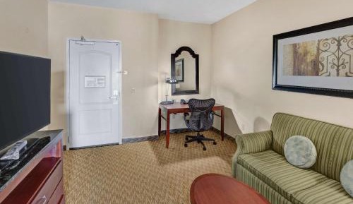 Junior King Suite with Seating Area