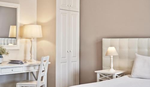 Grand Terrace Deluxe Suite with Outdoor Jacuzzi