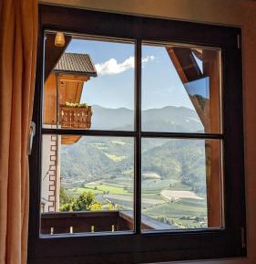 Luxury Three-Bedroom Apartment