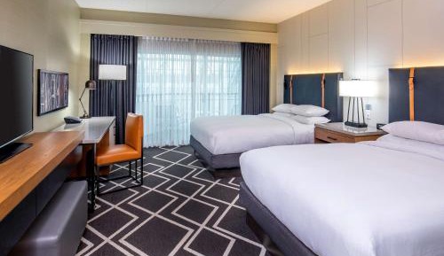 Queen Room with Two Queen Beds and Indoor View
