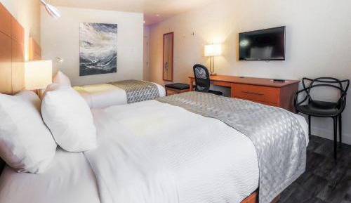 Classic Queen Room with Two Queen Beds