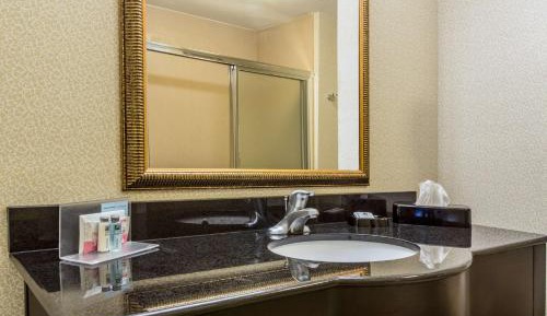 King Room with Spa Bath