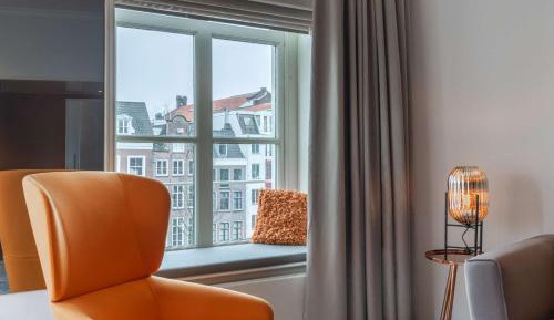 Ruyschen Suite with Canal View