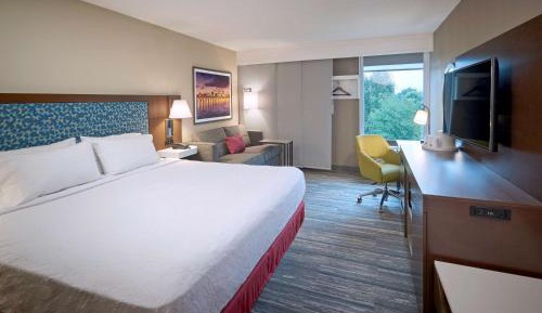 King Room with Sofa Bed - Non-Smoking