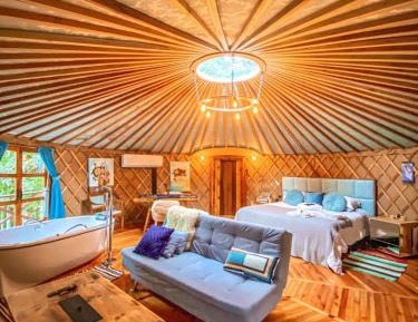 Suite with Garden View