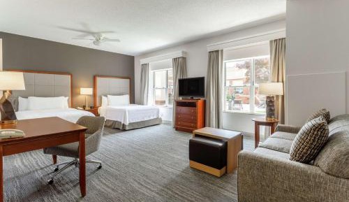 Queen Studio Suite with Two Queen Beds - Non-Smoking