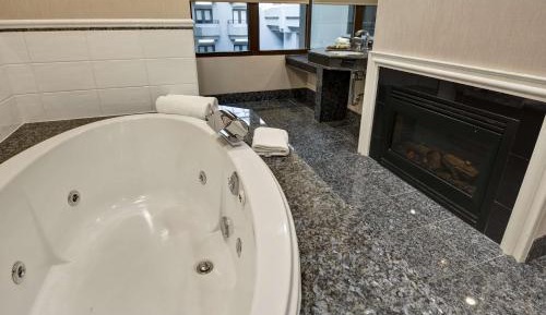 King Room with Whirlpool