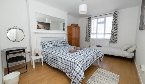 Double Room with Shared Bathroom