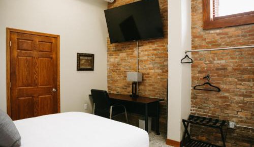 Queen Room - Disability Access