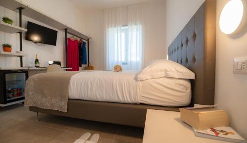 Double or Twin Room with Bathroom