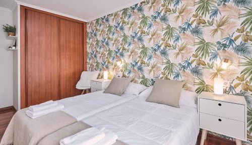 Twin Room with Shared Bathroom