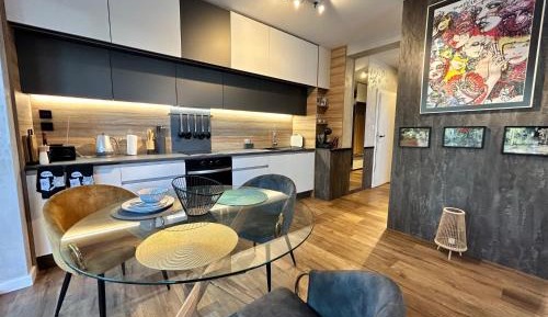 Apartment with Garden View