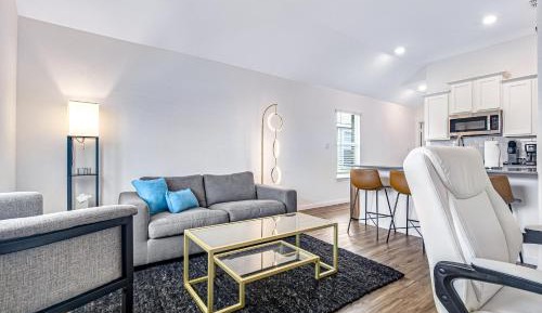 One Bedroom Apartment