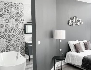 King Room with Garden View