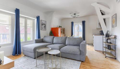 Apartment with Shower