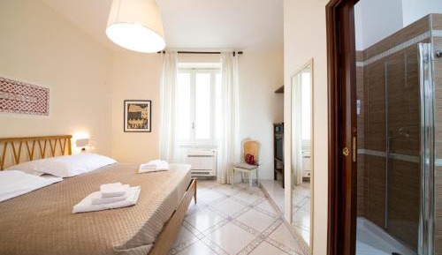  Double Room with Courtyard View