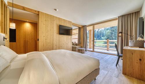 Suite with Sauna