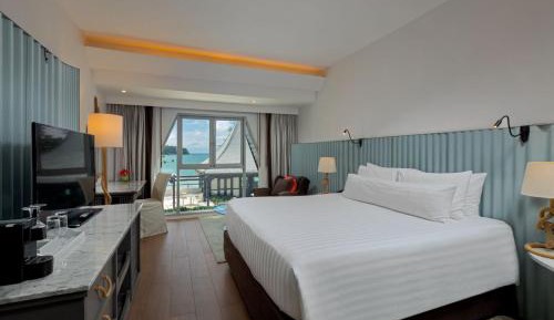 Deluxe Double or Twin Room with Sea View