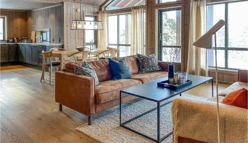 Four-Bedroom Holiday Home