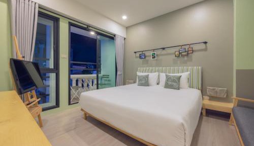 Deluxe Double Room with Balcony