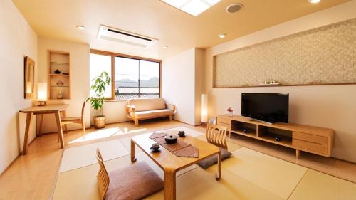 Modern Japanese-Style Room with Shared Bath