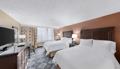 Deluxe Queen Room with Two Queen Beds