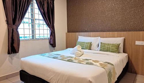 Deluxe Queen Room
