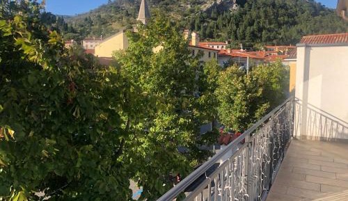 Quadruple Room with Private Bathroom