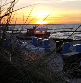 One-Bedroom Apartment with Balcony