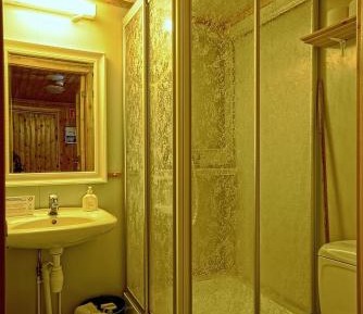 Standard Two-Bedroom Cottage 