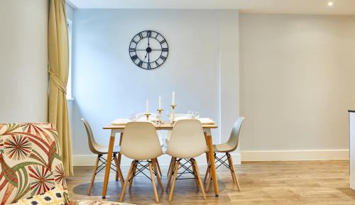 Apartment with Balcony