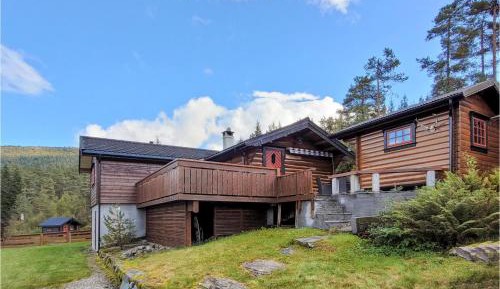 Three-Bedroom Holiday Home 