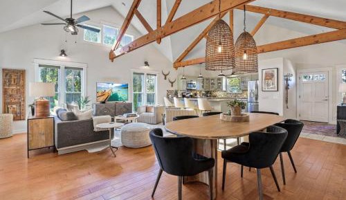 Two-Bedroom Holiday Home