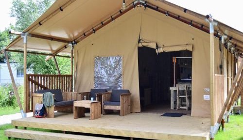 Three-Bedroom Holiday Home 