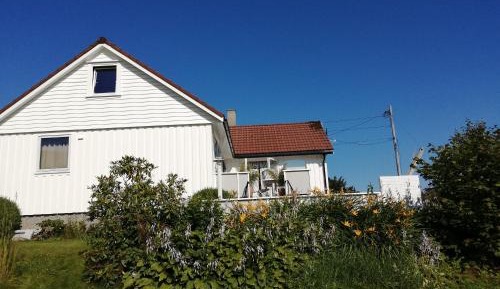 Three-Bedroom Townhouse