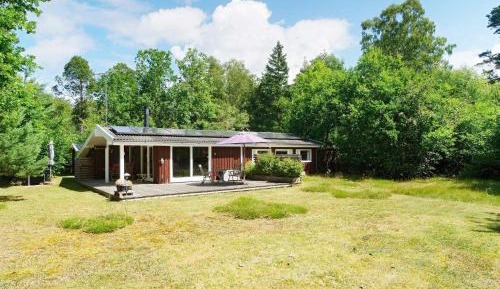 Three-Bedroom Vacation Home 