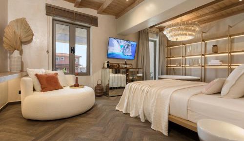 Junior Suite with Balcony