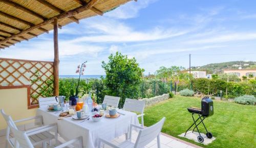 One-Bedroom House with Partial Sea View